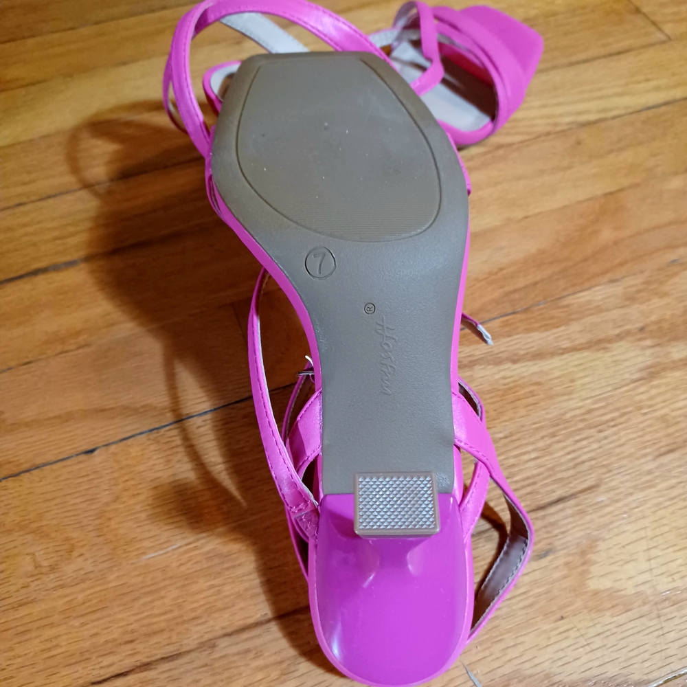 Elegant Pink Strappy 3 In Heels Saaure Toe, Rubber Outer Sole Women's 7 - Picture 6 of 7